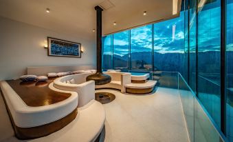 Xijiang Longtangshan house