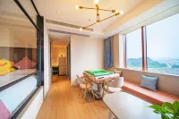 Merson F Hotel