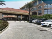Days Hotel By Wyndham Fangchenggang Bailang Beach - ที่มีที่จอดรถ