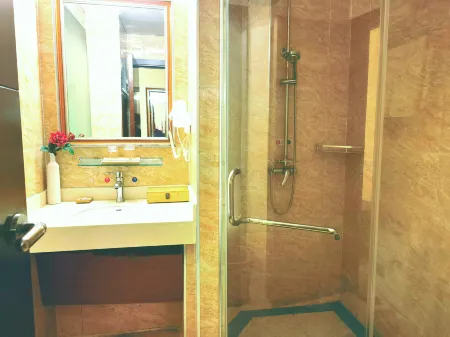 Guanshan Shiwai Chayuan Inn Отели в г. Баокан