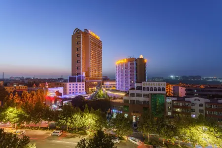 Qinivake International Hotel (Kashgar Ancient City) Отели рядом с достопримечательностью «Kaxgar Zoo (North Gate)»