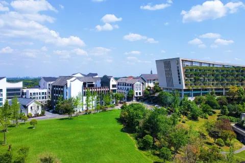 InterContinental Sancha Lake