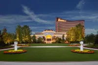 Encore Boston Harbor Hotels in Эверетт