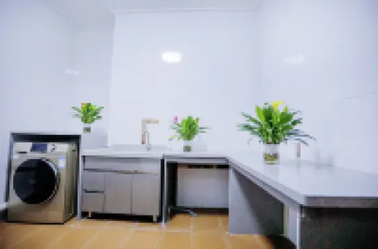 Super 8 Hotel Zepu Fatong Park