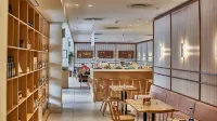 The Onyx Apartment Hotel by Newmark - parking