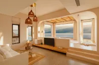 Dali Heartland Castle | VILLA Cliffside Sea View Estate (Erhai Branch)