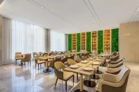 Lavande Hotel Hotels in Qiongzhong Li and Miao Autonomous County