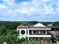 Longyin Jiangnan Hotel Hotels near Linggu Cave