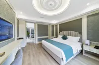 QIONGHAI LAKE VIEW FAMILY RESORT