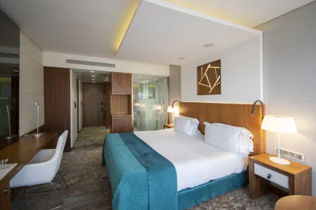 Epic Sana Lisboa Hotel Отели рядом с достопримечательностью «Площадь Коммерции»