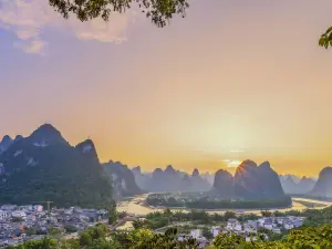 Yangshuo Hospital  Panoramic Starry Sky Pool·Parent-child Mountain Luxury Holiday GardenVilla Beauty