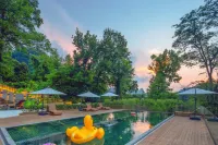 Bishuijian Riverview Resort Hotel (Yangshuo Lijiang Branch)