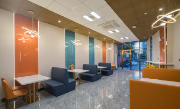 Dequan Luxury Hotel (Beijing CBD Jingguang Center Branch)