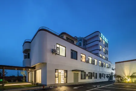 HanTing Hotel (Nanjing Shangyuanmen Subway Station Yongji Avenue) Отели рядом с достопримечательностью «Wumadu Cruise Terminal»