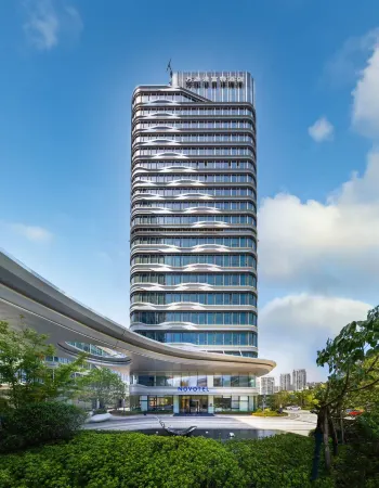 Novotel Shanghai Caohejing Отели рядом с достопримечательностью «Shanghai Harbor Longwu Harbor Company Wharf»