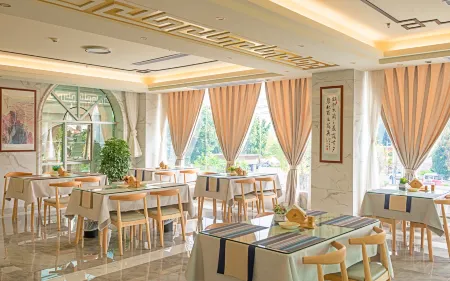 Tedda Hotel Asahikawa Отели рядом с достопримечательностью «Longchuan Gymnasium»