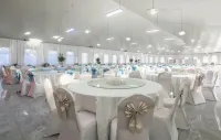Yuehu Hotel (Zhangjiakou Huailai Guanting Wetland Park) Hotels in Huailai County