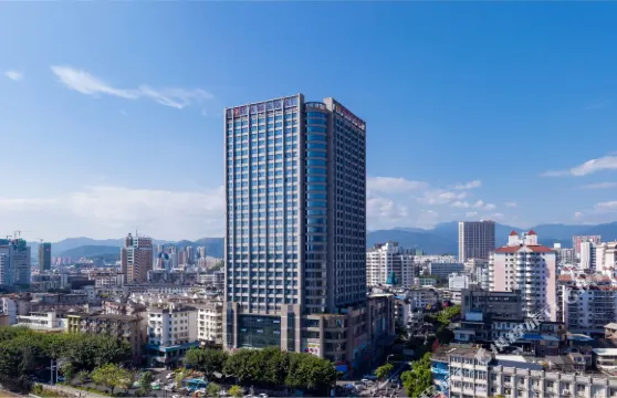 龍巖華美達龍州酒店