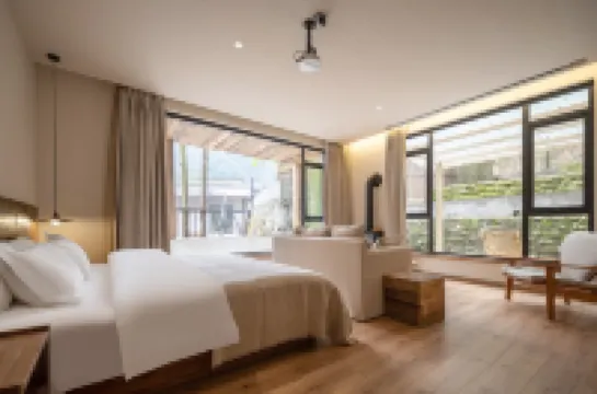 Qingcheng Mountain Yunxi Shangtang Villa