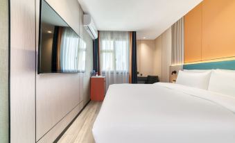 Haoli Hotel (Ningbo Cixi Yintai Department Store Suntang Road)