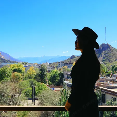 Shangri-La Hotel, Lhasa