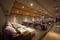 Li Lai International Hotel Hotels in Móng Cái