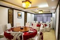 Xanadu Hotel In Yi County - parking
