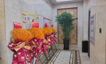 Qiqi Haryuda Holiday Hotel (Zhonghuan Plaza Dashang Xinmat Branch)