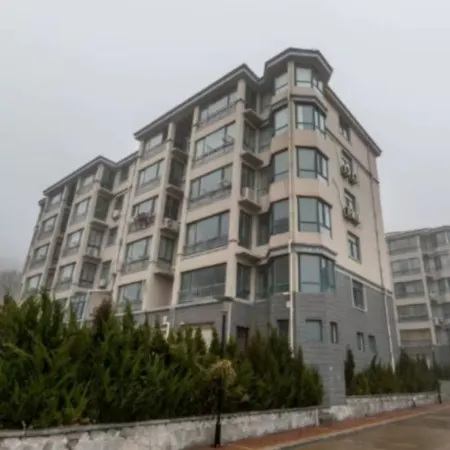 Long Island Bohai Apartment