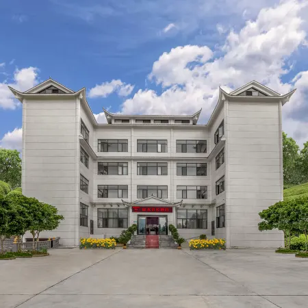 Lvshuiqingshan Homestay