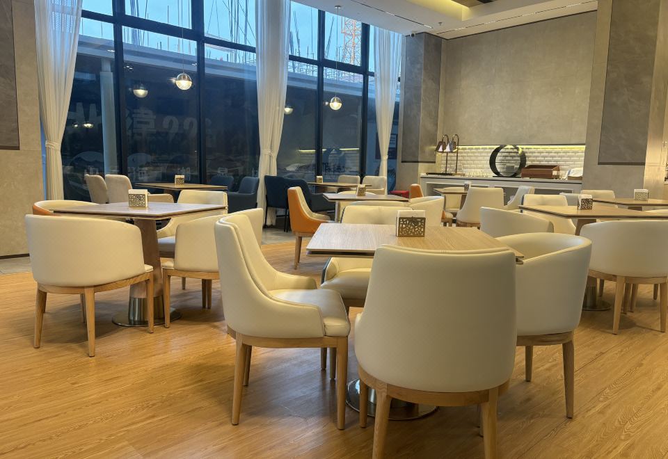 장먼 위취엔 후쥐 온천 호텔