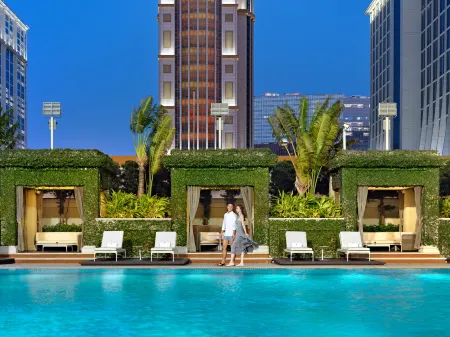 The Grand Suites at Four Seasons Отели рядом с достопримечательностью «Пляж Хак-Са»