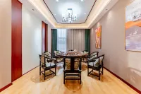 Golden Mo Hotel