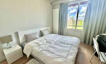 Apartment with eiffel tower and Seine view Blériot