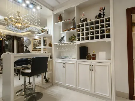 Meijia Yingshi Meisu (Wenxian Pedestrian Street) Отели рядом с достопримечательностью «Xinghuafu Historical & Cultural Zone»