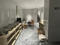 Lingshan Jiyu Hotel (Luwu Bus Station)