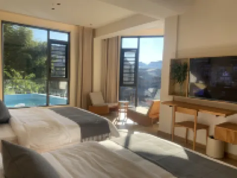 Yuexia Vacation Courtyard (Phoenix Ancient City Branch)