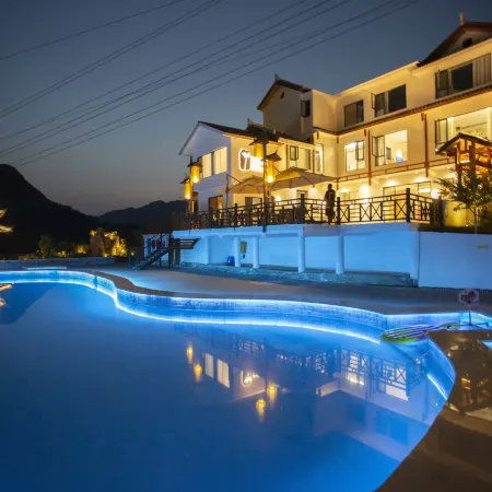 WuHe · Chunshan Luxury Lodge
