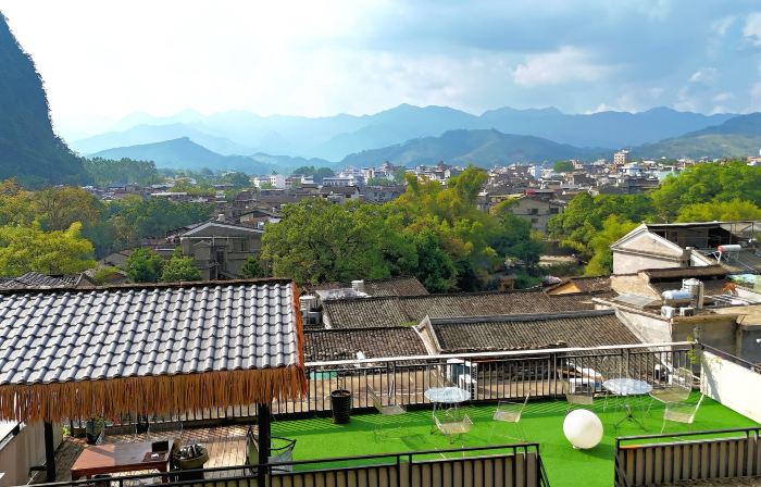 Huangyao Ancient Town Deyun Villa Scenic Homestay