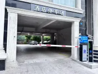 Yuebo International Hotel - parking