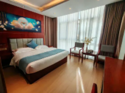 Fuxian Lake Yihu Spring Hotel