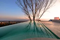 Dali · Lingyulan | DaLi Spring Mountain · Designer's Mountain-View Homestay (Cangshan Branch) - Infinity Pools
