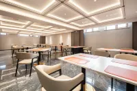 Rezen Dong Hotel (Harbin Rongchuang Leyuan Bingxue Dashijie)