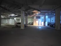 HanTing Hotel (Xi'an Xixian New Area Jinghe New Town Chongwen) - parking