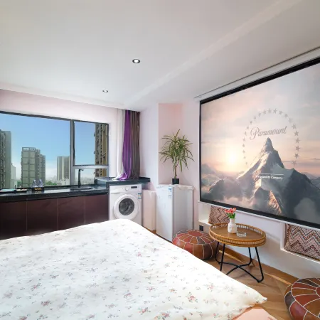 Yangyu Homestay (Wuchang Railway Station Wushang Dream Era Branch) Отели рядом с достопримечательностью «Храм Баотун»
