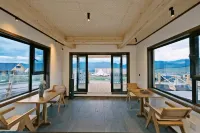 Dongyu Xisu Homestay (Baihaba Scenic Area)