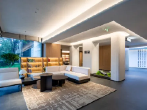 Kaifeng Millennium City Park Drum Tower Square Atour Hotel โรงแรมในไคเฟิง