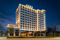 Beihai Silver Beach Qiaogang Style Street Orange Crystal Hotel