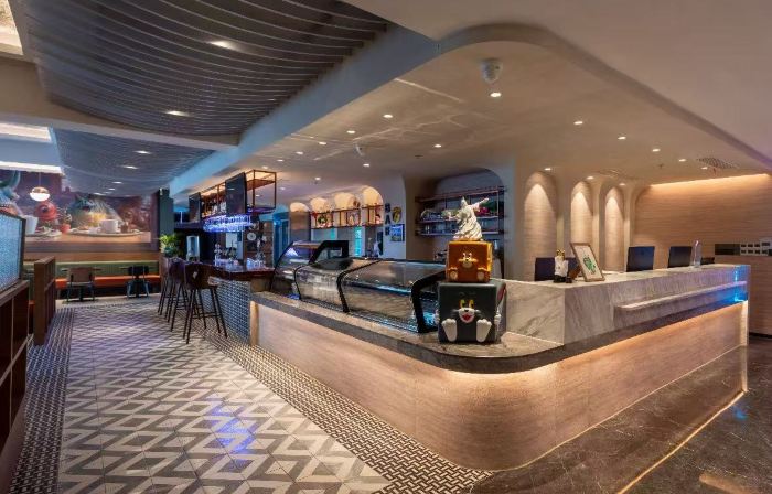 Ningbo Huayingyue Hotel (Tianyi Square City God Temple Commercial Pedestrian Street Store)
