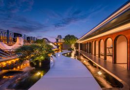 Zhiyu Hotel(Cuihu Store, Kunming Old Street)